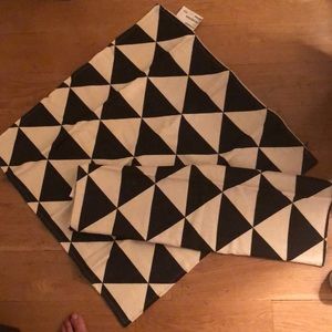 These ikea geometric pillow covers measure 26x26.